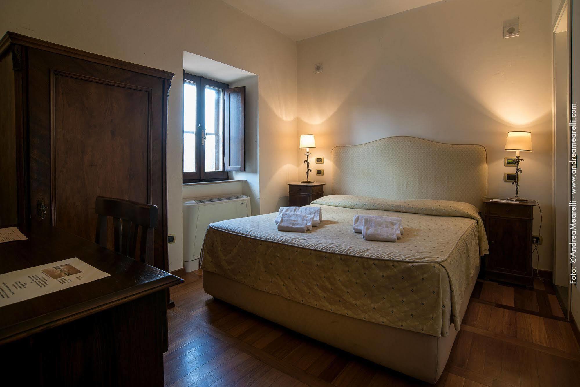 Hotel Scilla Sovana Kültér fotó