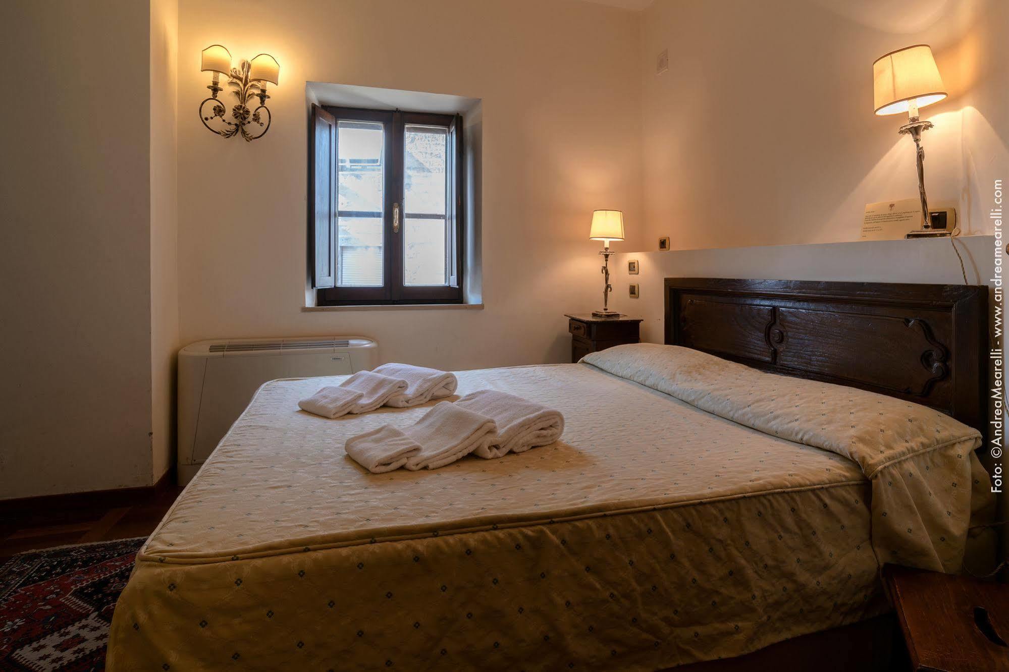 Hotel Scilla Sovana Kültér fotó